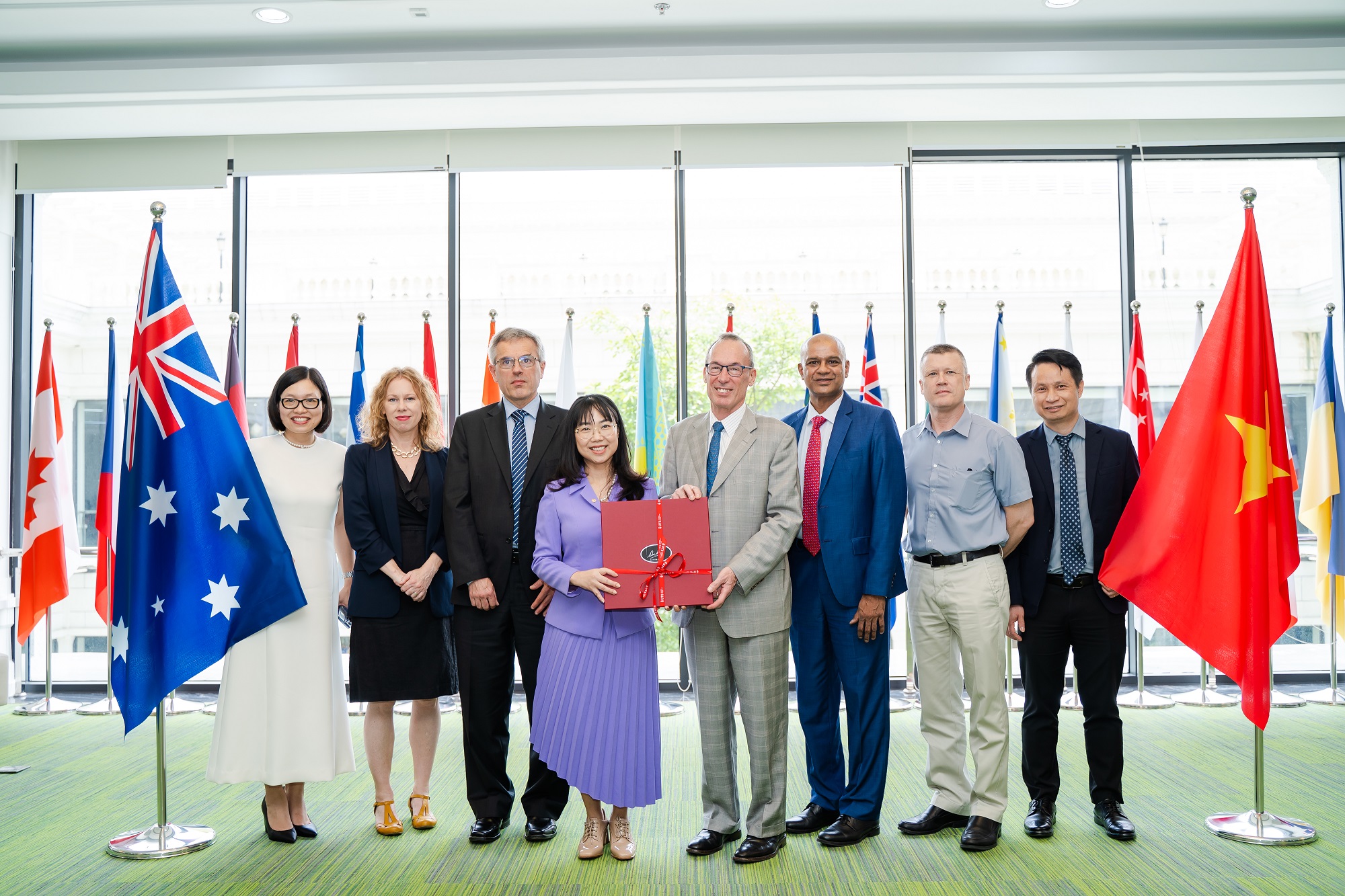 VinUniversity Reached Agreements for Collaborative Doctoral Research Degree Program and the Integrated Bachelor’s-Master’s Program with University of Technology Sydney (UTS)